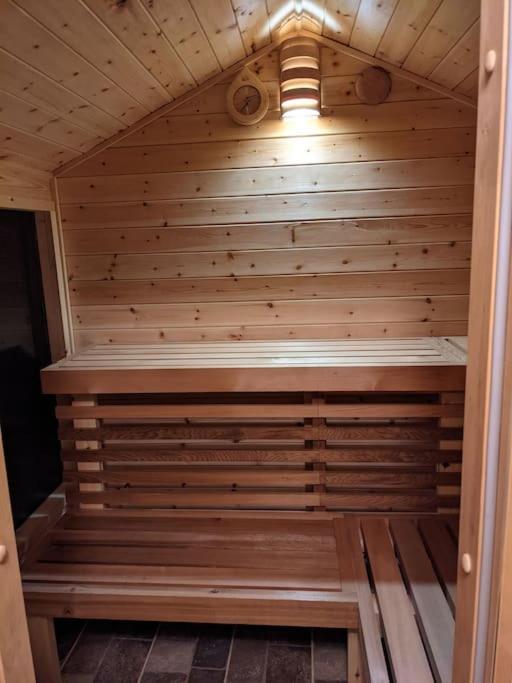 Secluded Private Cottage Hot-Tub, Sauna & Fire-Pit Carrick-on-Shannon Ngoại thất bức ảnh