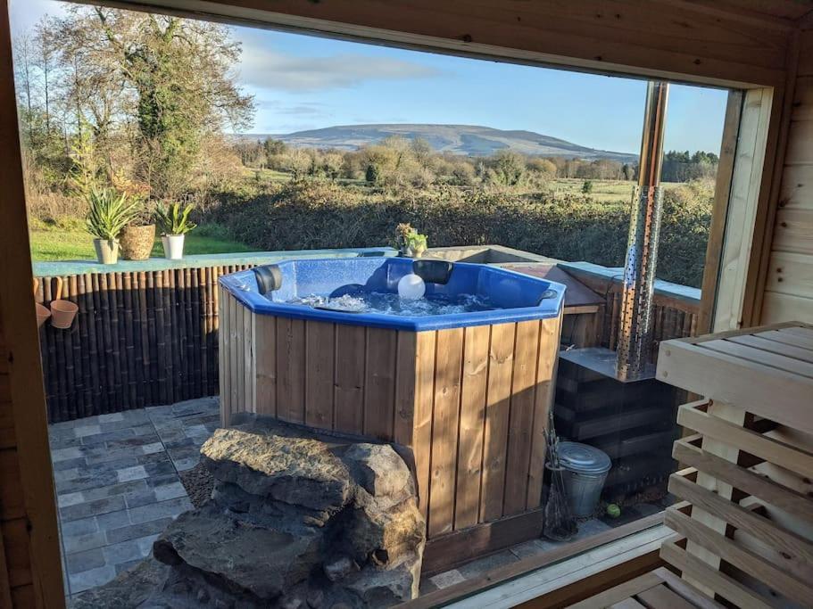Secluded Private Cottage Hot-Tub, Sauna & Fire-Pit Carrick-on-Shannon Ngoại thất bức ảnh